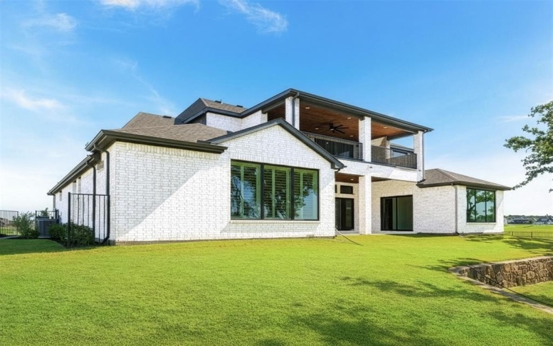 7061 The Resort Drive, Fort Worth, TX 76179, 5 Bedrooms Bedrooms, ,5 BathroomsBathrooms,Residential,For Sale,7061 The Resort Drive,0,21101793