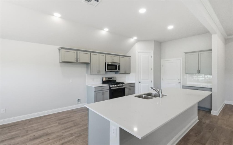 375 Camden Hill Street, Haughton, LA 71037, 4 Habitaciones Habitaciones , ,2 BañosBaños,Residential,En Venta,375 Camden Hill Street,0,21101827