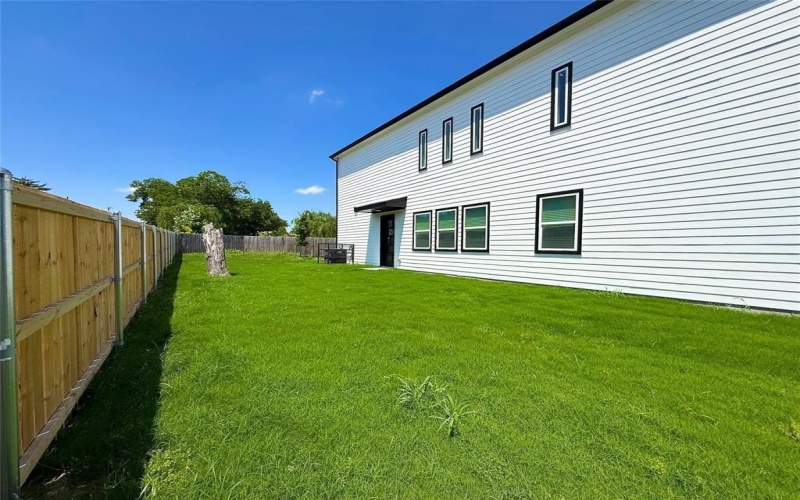 1505 Fordham Road, Dallas, TX 75216, 3 Bedrooms Bedrooms, ,2 BathroomsBathrooms,Residential,For Sale,1505 Fordham Road,0,21101885