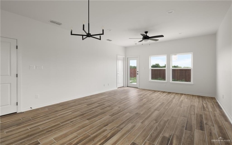 313 Houston Drive, Weslaco, TX 78599, 3 Bedrooms Bedrooms, ,2 BathroomsBathrooms,Residential,For Sale,313 Houston Drive,470324