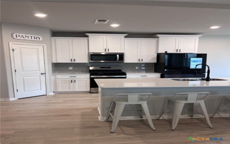 596 Backstays Loop, Kyle, TX 78640, 4 Bedrooms Bedrooms, ,3 BathroomsBathrooms,Residential,For Sale,596 Backstays Loop,0,593454