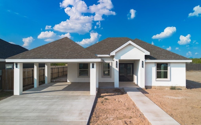 2853 Garden View Drive, Eagle Pass, TX 78852, 3 Bedrooms Bedrooms, ,2 BathroomsBathrooms,Residential,For Sale,2853 Garden View Drive,0,81813