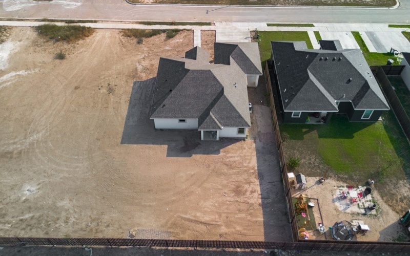 2853 Garden View Drive, Eagle Pass, TX 78852, 3 Bedrooms Bedrooms, ,2 BathroomsBathrooms,Residential,For Sale,2853 Garden View Drive,0,81813