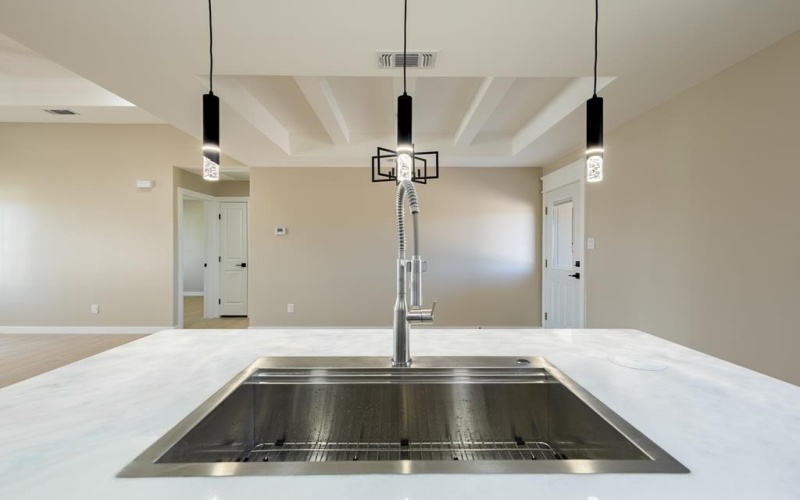 2853 Garden View Drive, Eagle Pass, TX 78852, 3 Bedrooms Bedrooms, ,2 BathroomsBathrooms,Residential,For Sale,2853 Garden View Drive,0,81813