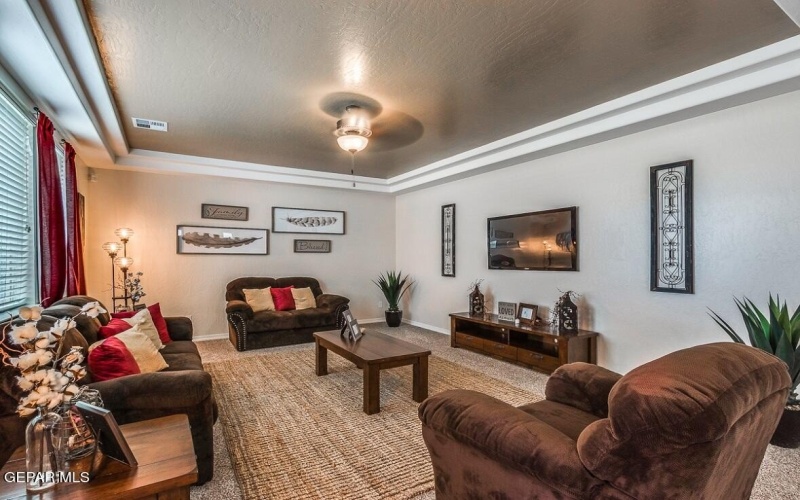 424 Hidden Gem Street, El Paso, TX 79928, 4 Bedrooms Bedrooms, ,1 BathroomBathrooms,Residential,For Sale,424 Hidden Gem Street,0,933045