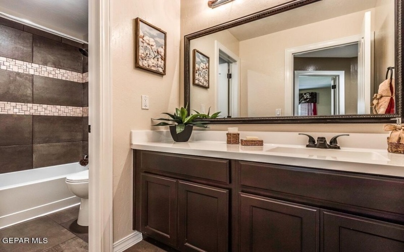 424 Hidden Gem Street, El Paso, TX 79928, 4 Bedrooms Bedrooms, ,1 BathroomBathrooms,Residential,For Sale,424 Hidden Gem Street,0,933045