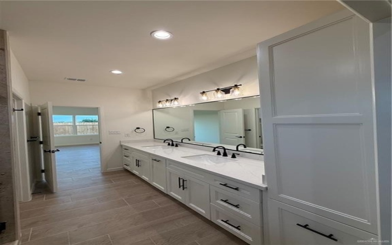 4112 Carol Lane, Edinburg, TX 78541, 3 Bedrooms Bedrooms, ,2 BathroomsBathrooms,Residential,For Sale,4112 Carol Lane,0,486011