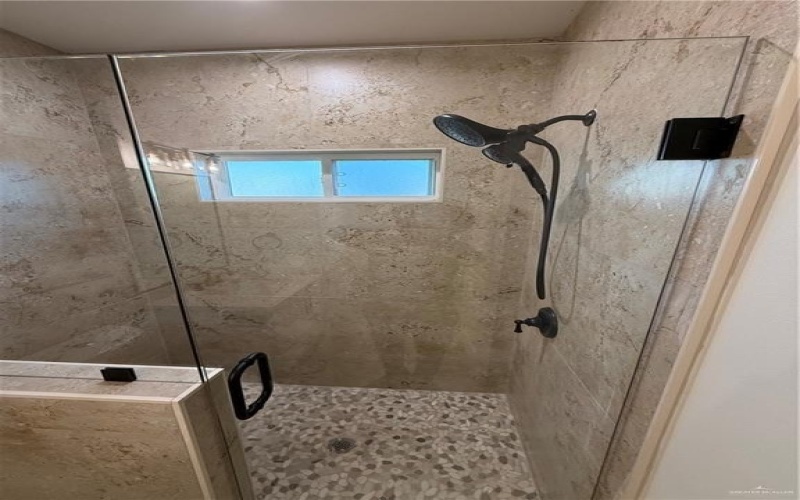 4112 Carol Lane, Edinburg, TX 78541, 3 Bedrooms Bedrooms, ,2 BathroomsBathrooms,Residential,For Sale,4112 Carol Lane,0,486011