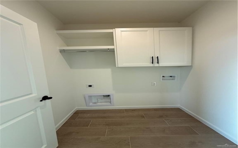 4112 Carol Lane, Edinburg, TX 78541, 3 Bedrooms Bedrooms, ,2 BathroomsBathrooms,Residential,For Sale,4112 Carol Lane,0,486011