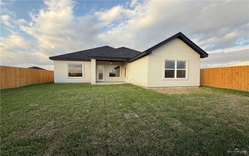 4112 Carol Lane, Edinburg, TX 78541, 3 Bedrooms Bedrooms, ,2 BathroomsBathrooms,Residential,For Sale,4112 Carol Lane,0,486011