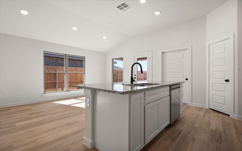 2019 Cottonwood Avenue, Wolfforth, TX 79382, 4 Bedrooms Bedrooms, ,2 BathroomsBathrooms,Residential,For Sale,2019 Cottonwood Avenue,0,202562537