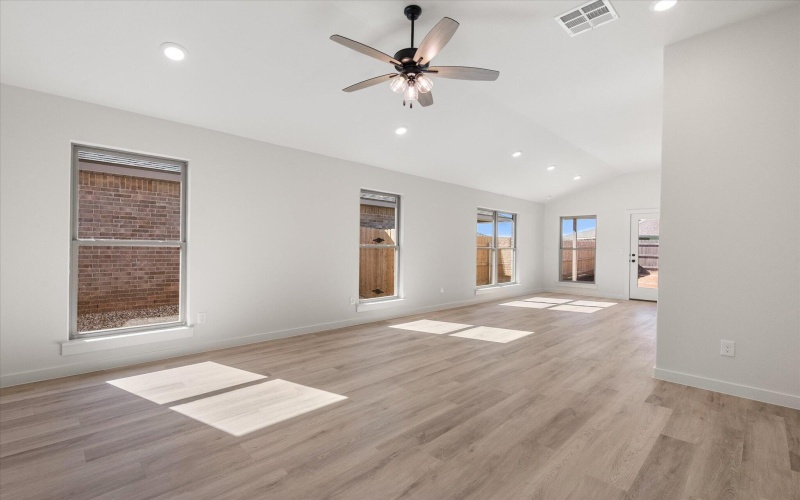 2019 Cottonwood Avenue, Wolfforth, TX 79382, 4 Bedrooms Bedrooms, ,2 BathroomsBathrooms,Residential,For Sale,2019 Cottonwood Avenue,0,202562537