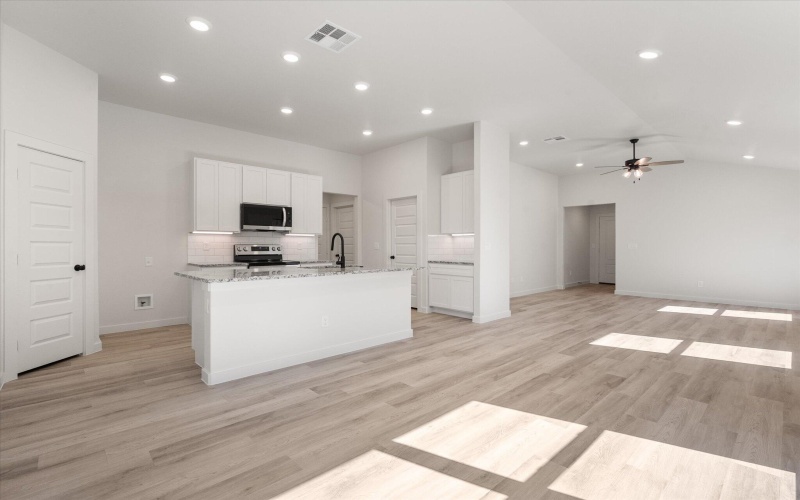 2019 Cottonwood Avenue, Wolfforth, TX 79382, 4 Bedrooms Bedrooms, ,2 BathroomsBathrooms,Residential,For Sale,2019 Cottonwood Avenue,0,202562537