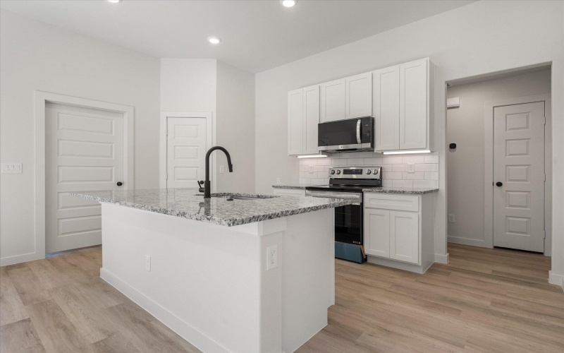 2019 Cottonwood Avenue, Wolfforth, TX 79382, 4 Bedrooms Bedrooms, ,2 BathroomsBathrooms,Residential,For Sale,2019 Cottonwood Avenue,0,202562537