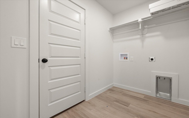 2013 Cottonwood Avenue, Wolfforth, TX 79382, 3 Bedrooms Bedrooms, ,2 BathroomsBathrooms,Residential,For Sale,2013 Cottonwood Avenue,0,202562538