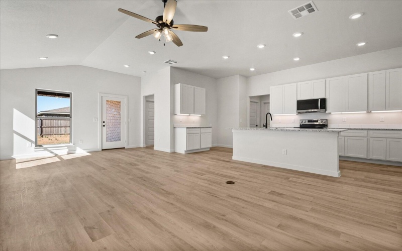 2011 Cottonwood Avenue, Wolfforth, TX 79382, 4 Bedrooms Bedrooms, ,2 BathroomsBathrooms,Residential,For Sale,2011 Cottonwood Avenue,0,202562539