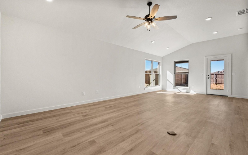 2011 Cottonwood Avenue, Wolfforth, TX 79382, 4 Bedrooms Bedrooms, ,2 BathroomsBathrooms,Residential,For Sale,2011 Cottonwood Avenue,0,202562539