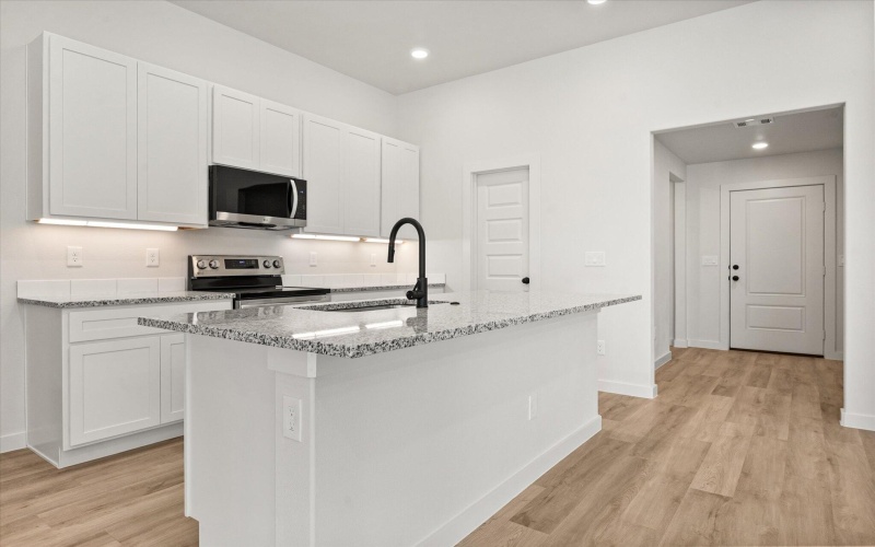 2011 Cottonwood Avenue, Wolfforth, TX 79382, 4 Bedrooms Bedrooms, ,2 BathroomsBathrooms,Residential,For Sale,2011 Cottonwood Avenue,0,202562539