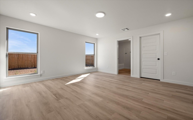 2010 Cottonwood Avenue, Wolfforth, TX 79382, 3 Bedrooms Bedrooms, ,2 BathroomsBathrooms,Residential,For Sale,2010 Cottonwood Avenue,0,202562540