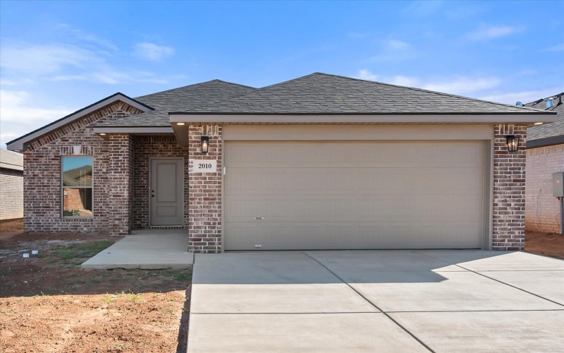 2010 Cottonwood Avenue, Wolfforth, TX 79382, 3 Bedrooms Bedrooms, ,2 BathroomsBathrooms,Residential,For Sale,2010 Cottonwood Avenue,0,202562540