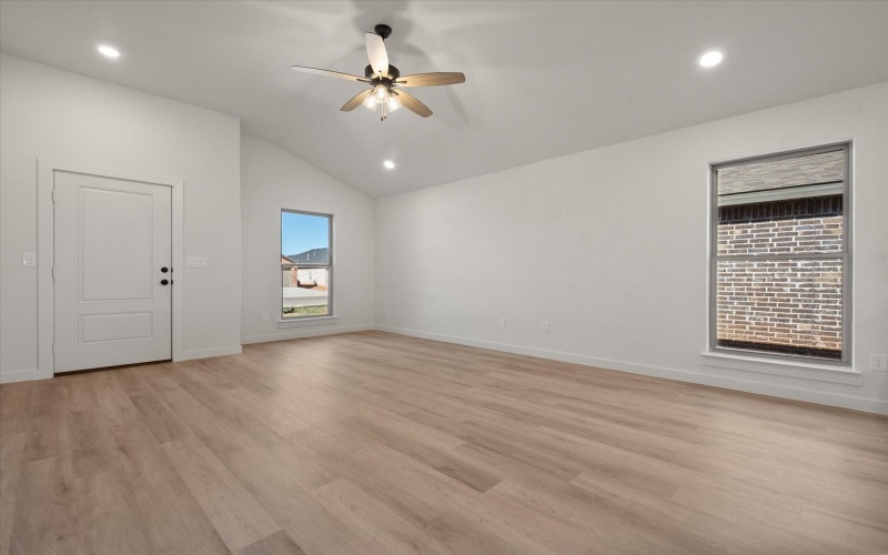 2010 Cottonwood Avenue, Wolfforth, TX 79382, 3 Bedrooms Bedrooms, ,2 BathroomsBathrooms,Residential,For Sale,2010 Cottonwood Avenue,0,202562540