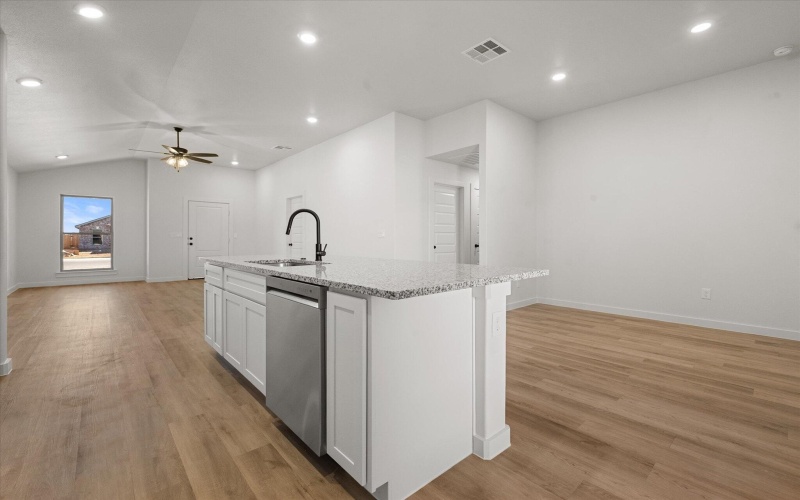 2009 Cottonwood Avenue, Wolfforth, TX 79382, 3 Bedrooms Bedrooms, ,2 BathroomsBathrooms,Residential,For Sale,2009 Cottonwood Avenue,0,202562541