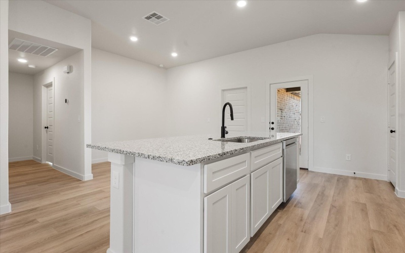 2009 Cottonwood Avenue, Wolfforth, TX 79382, 3 Bedrooms Bedrooms, ,2 BathroomsBathrooms,Residential,For Sale,2009 Cottonwood Avenue,0,202562541