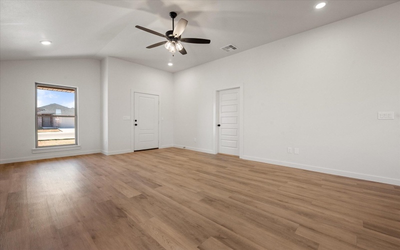 2009 Cottonwood Avenue, Wolfforth, TX 79382, 3 Bedrooms Bedrooms, ,2 BathroomsBathrooms,Residential,For Sale,2009 Cottonwood Avenue,0,202562541