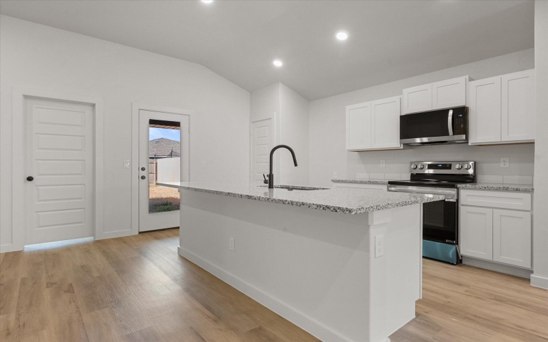 2009 Cottonwood Avenue, Wolfforth, TX 79382, 3 Bedrooms Bedrooms, ,2 BathroomsBathrooms,Residential,For Sale,2009 Cottonwood Avenue,0,202562541