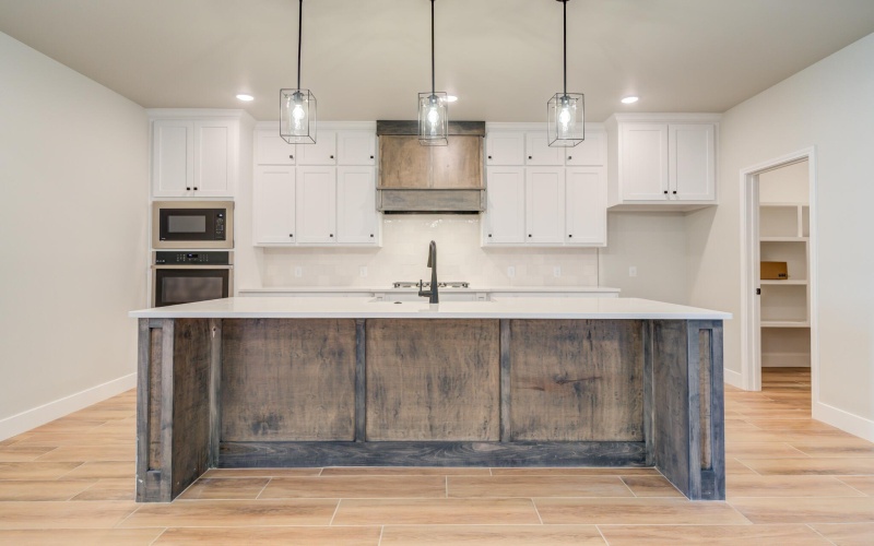 7805 54th Street, Lubbock, TX 79407, 4 Bedrooms Bedrooms, ,3 BathroomsBathrooms,Residential,For Sale,7805 54th Street,0,202562546