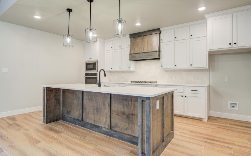 7805 54th Street, Lubbock, TX 79407, 4 Bedrooms Bedrooms, ,3 BathroomsBathrooms,Residential,For Sale,7805 54th Street,0,202562546