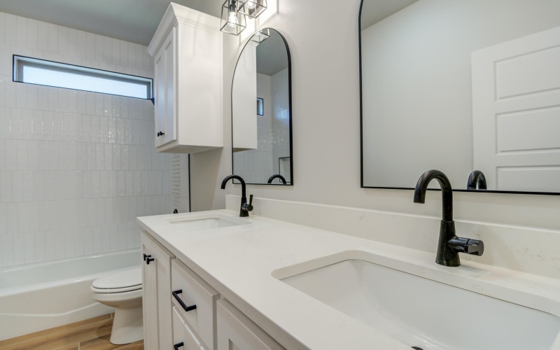 7805 54th Street, Lubbock, TX 79407, 4 Bedrooms Bedrooms, ,3 BathroomsBathrooms,Residential,For Sale,7805 54th Street,0,202562546