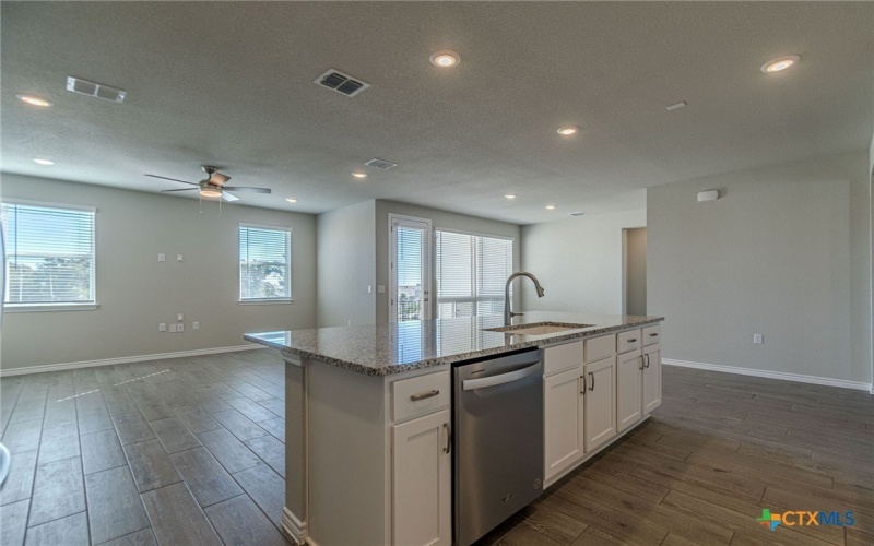 140 Surfside Street #101, San Marcos, TX 78666, 2 Bedrooms Bedrooms, ,2 BathroomsBathrooms,Residential,For Sale,140 Surfside Street,0,596862