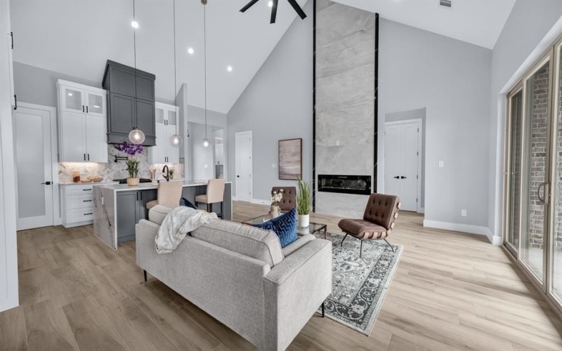 1000 Elevation Trail, Weatherford, TX 76087, 4 Bedrooms Bedrooms, ,5 BathroomsBathrooms,Residential,For Sale,1000 Elevation Trail,0,21100219