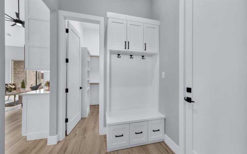 1000 Elevation Trail, Weatherford, TX 76087, 4 Bedrooms Bedrooms, ,5 BathroomsBathrooms,Residential,For Sale,1000 Elevation Trail,0,21100219