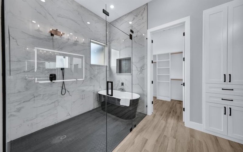 1000 Elevation Trail, Weatherford, TX 76087, 4 Bedrooms Bedrooms, ,5 BathroomsBathrooms,Residential,For Sale,1000 Elevation Trail,0,21100219