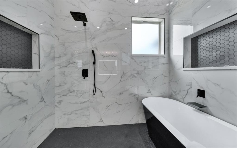 1000 Elevation Trail, Weatherford, TX 76087, 4 Bedrooms Bedrooms, ,5 BathroomsBathrooms,Residential,For Sale,1000 Elevation Trail,0,21100219