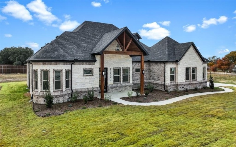 1000 Elevation Trail, Weatherford, TX 76087, 4 Bedrooms Bedrooms, ,5 BathroomsBathrooms,Residential,For Sale,1000 Elevation Trail,0,21100219