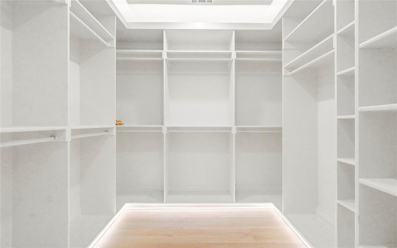 2114 Kathleen Avenue, Dallas, TX 75216, 4 Bedrooms Bedrooms, ,2 BathroomsBathrooms,Residential,For Sale,2114 Kathleen Avenue,0,21101460