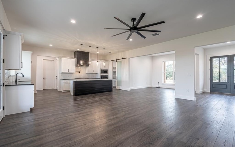 536 Helena Drive, Granbury, TX 76048, 4 Habitaciones Habitaciones , ,3 BañosBaños,Residential,En Venta,536 Helena Drive,0,21102198