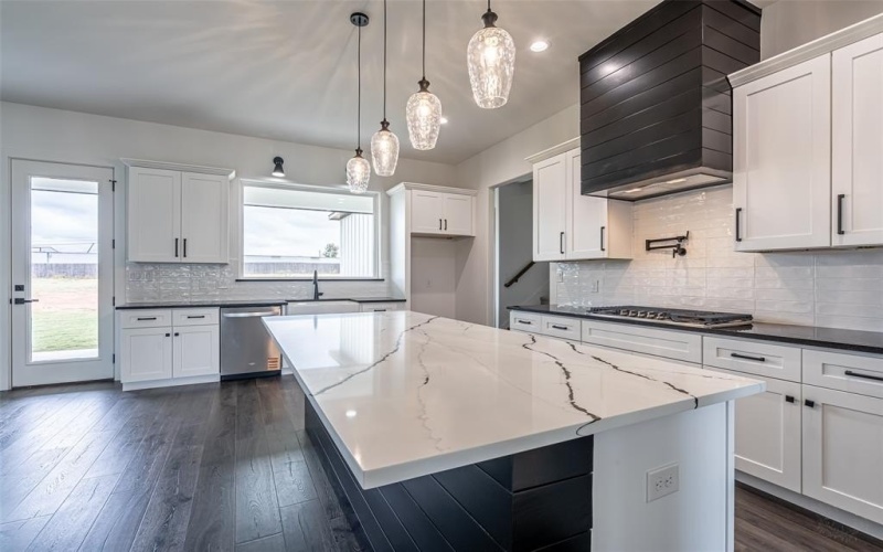 536 Helena Drive, Granbury, TX 76048, 4 Habitaciones Habitaciones , ,3 BañosBaños,Residential,En Venta,536 Helena Drive,0,21102198