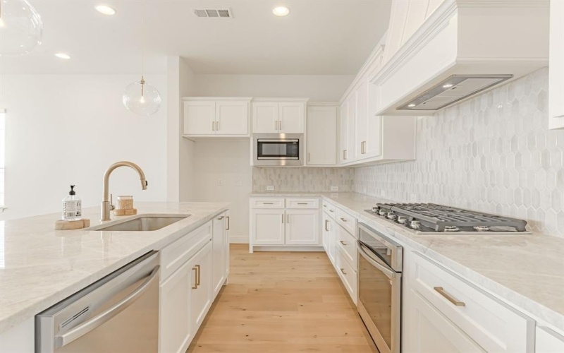 2154 Village Walk Place, Aledo, TX 76008, 3 Habitaciones Habitaciones , ,2 BañosBaños,Residential,En Venta,2154 Village Walk Place,0,21102230