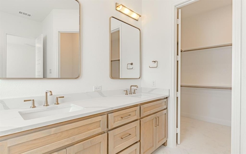 2154 Village Walk Place, Aledo, TX 76008, 3 Habitaciones Habitaciones , ,2 BañosBaños,Residential,En Venta,2154 Village Walk Place,0,21102230