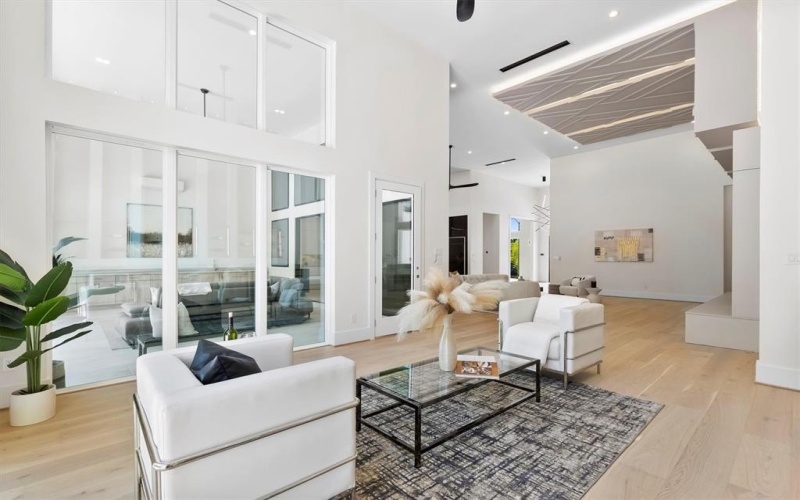 11314 Hillcrest Road, Dallas, TX 75230, 5 Bedrooms Bedrooms, ,6 BathroomsBathrooms,Residential,For Sale,11314 Hillcrest Road,0,21102279