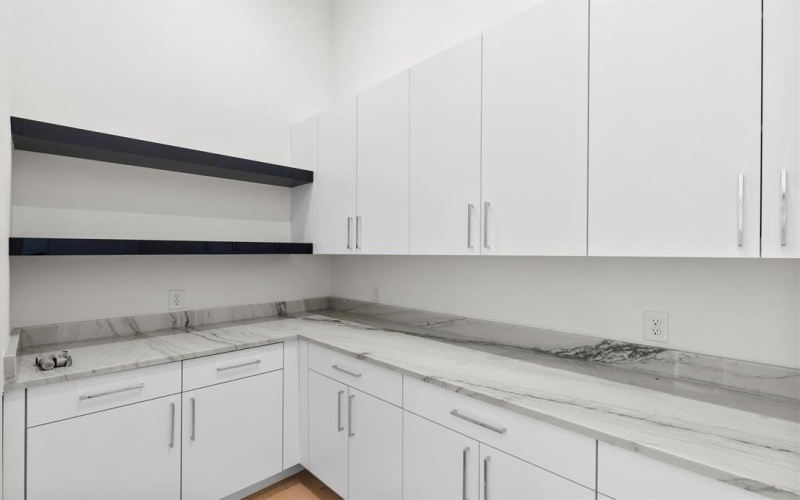 11314 Hillcrest Road, Dallas, TX 75230, 5 Bedrooms Bedrooms, ,6 BathroomsBathrooms,Residential,For Sale,11314 Hillcrest Road,0,21102279