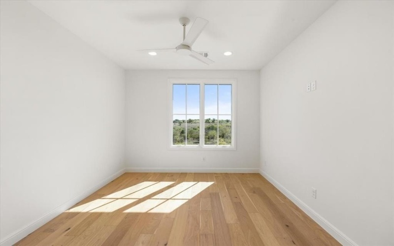 9613 Latour Lane, Fort Worth, TX 76126, 4 Bedrooms Bedrooms, ,5 BathroomsBathrooms,Residential,For Sale,9613 Latour Lane,0,21102294