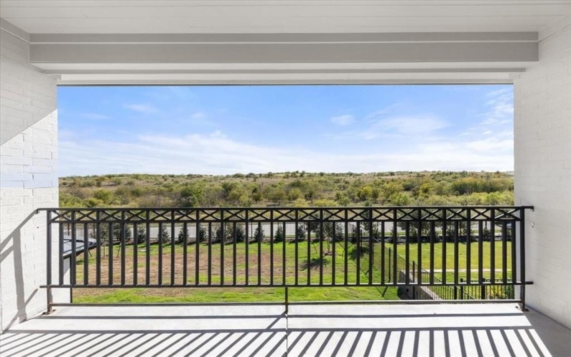 9613 Latour Lane, Fort Worth, TX 76126, 4 Bedrooms Bedrooms, ,5 BathroomsBathrooms,Residential,For Sale,9613 Latour Lane,0,21102294