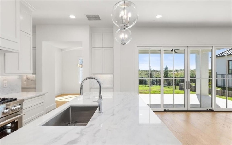 9613 Latour Lane, Fort Worth, TX 76126, 4 Bedrooms Bedrooms, ,5 BathroomsBathrooms,Residential,For Sale,9613 Latour Lane,0,21102294