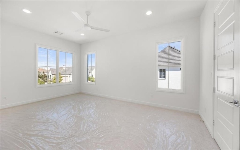 9613 Latour Lane, Fort Worth, TX 76126, 4 Bedrooms Bedrooms, ,5 BathroomsBathrooms,Residential,For Sale,9613 Latour Lane,0,21102294