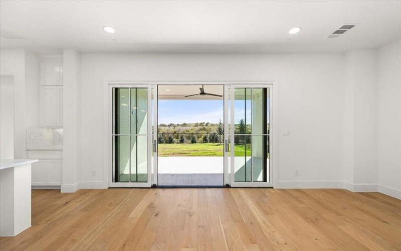 9613 Latour Lane, Fort Worth, TX 76126, 4 Bedrooms Bedrooms, ,5 BathroomsBathrooms,Residential,For Sale,9613 Latour Lane,0,21102294